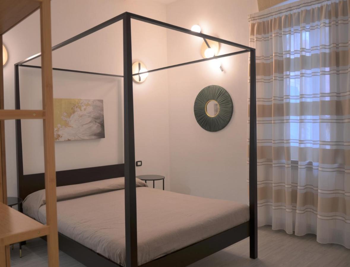 The Court Suites & Spa Tarent Zewnętrze zdjęcie