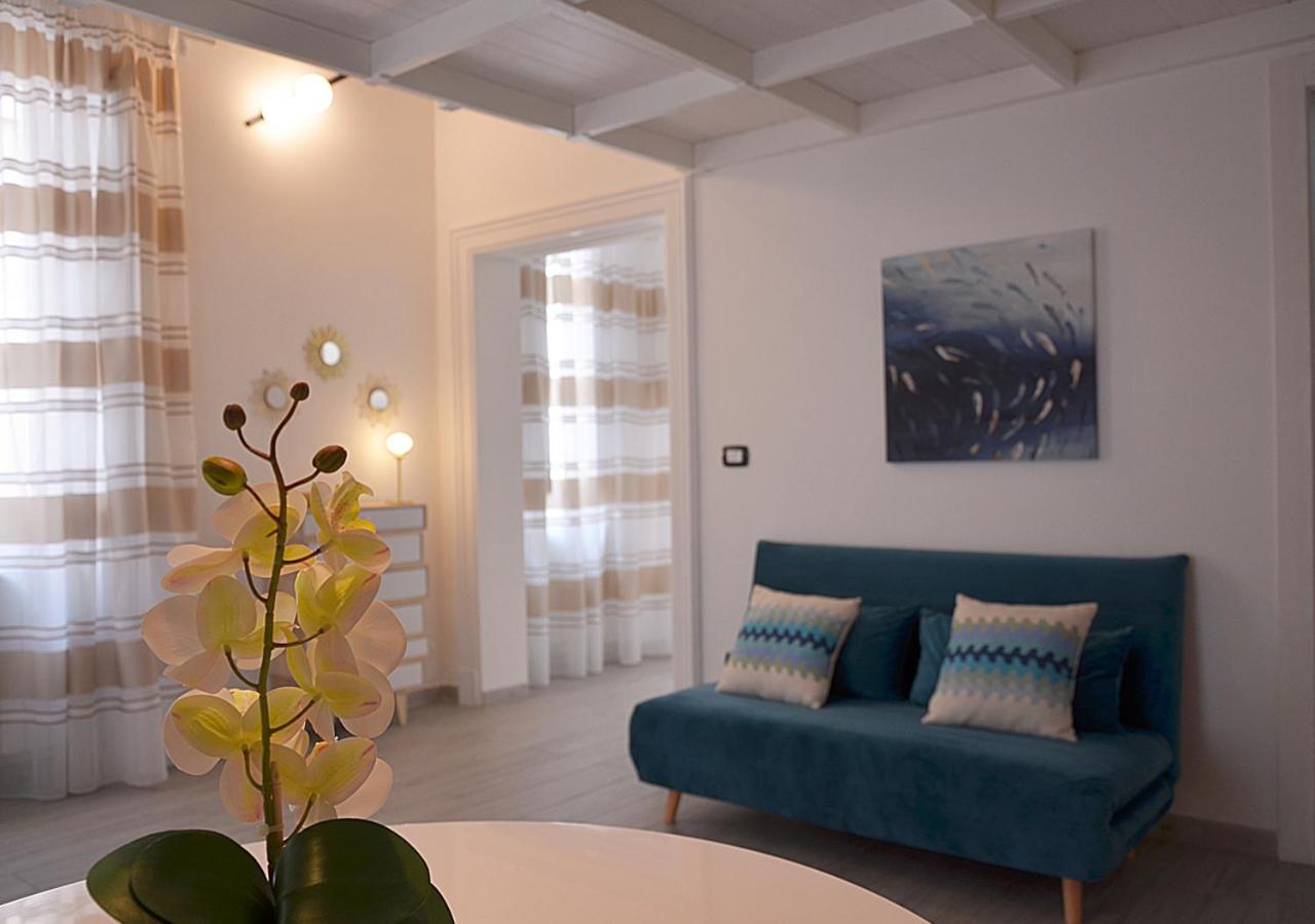 The Court Suites & Spa Tarent Zewnętrze zdjęcie